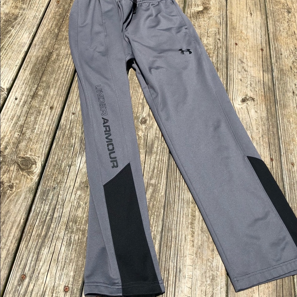 SOLD!! Under Armour pants - Picture 5 of 7